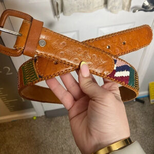 Western Style Embroidered Stamped Leather Belt Size 32‎